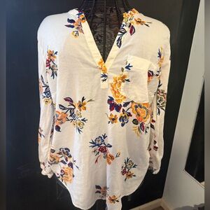 Old Navy White Blouse with Colorful Floral Design Tunic size XL 100% cotton
